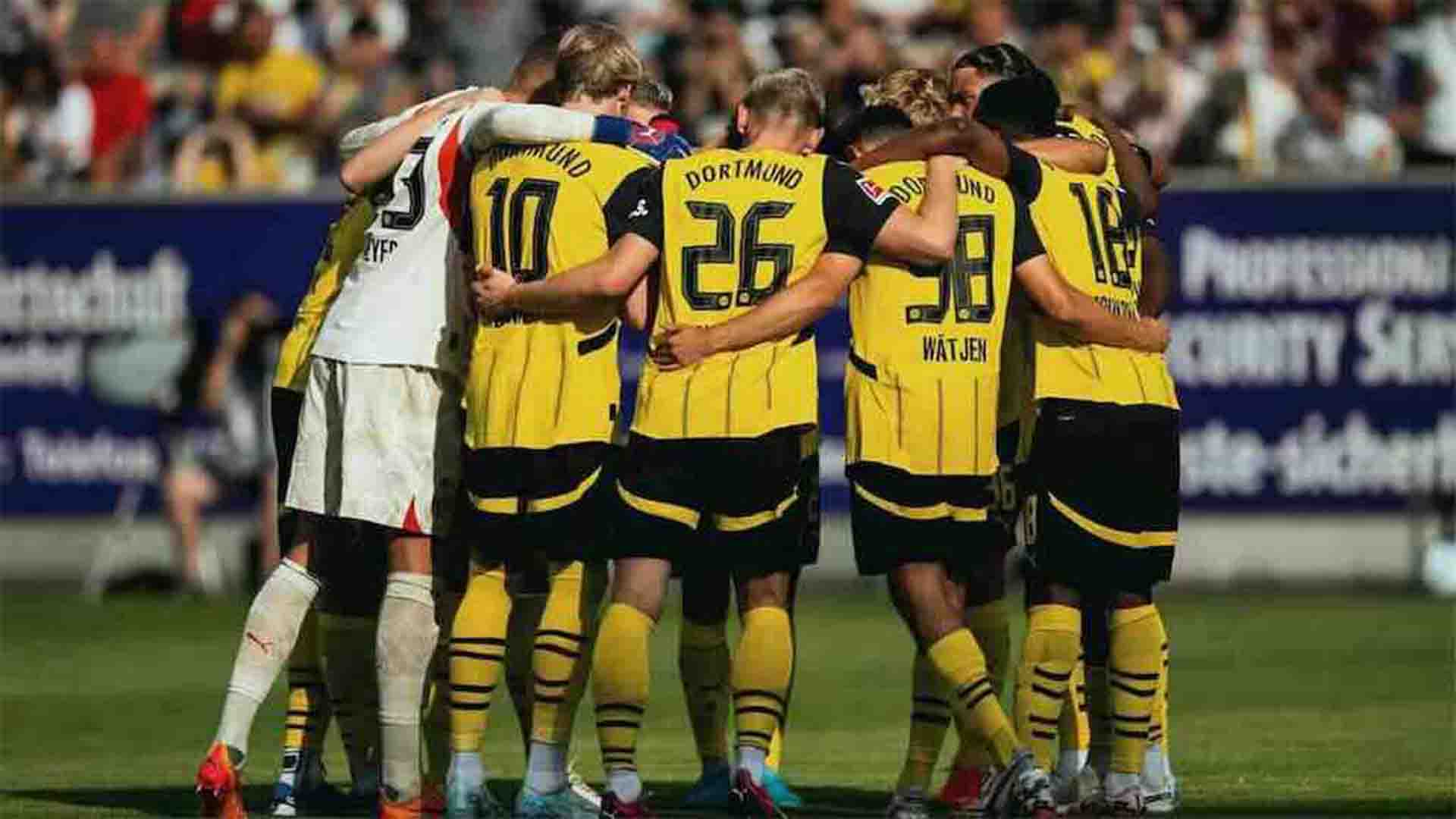 Borussia Dortmund Permalukan Frankfurt di Signal Iduna Park